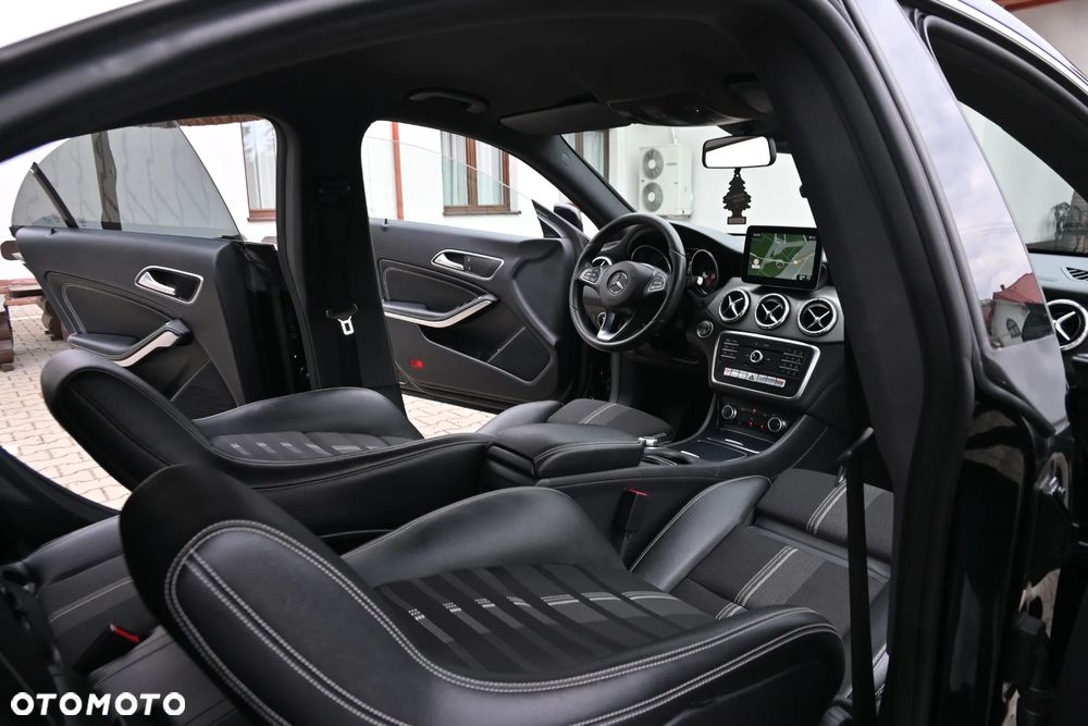 Mercedes-Benz CLA 220 (CDI) d 7G-DCT AMG Line - 29