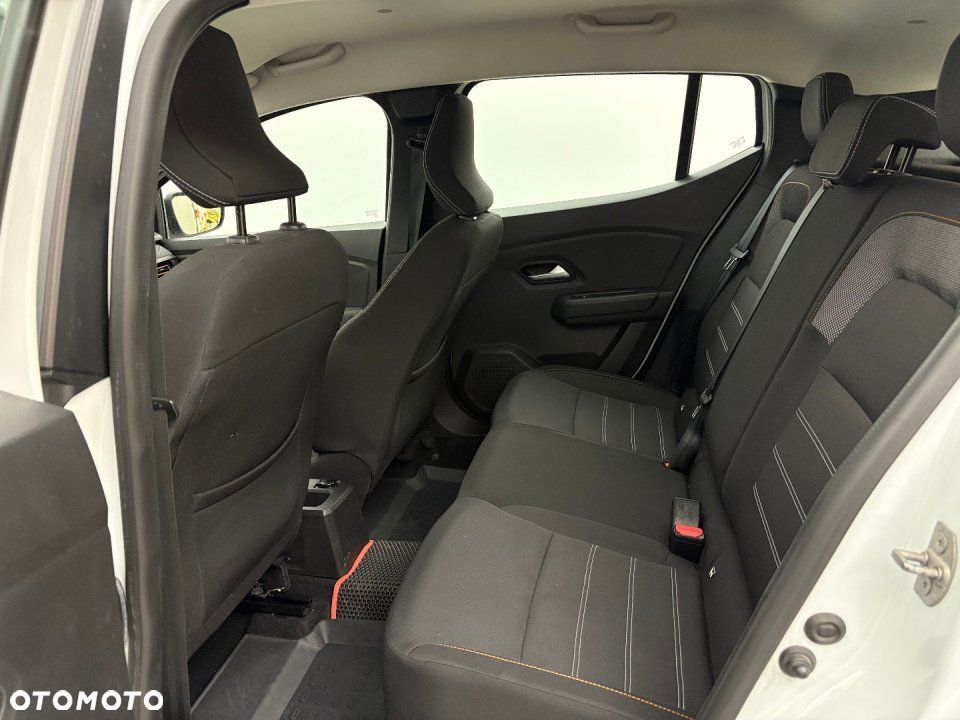 Dacia Sandero - 8