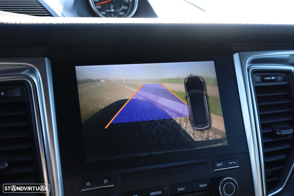 Porsche Macan S - 34