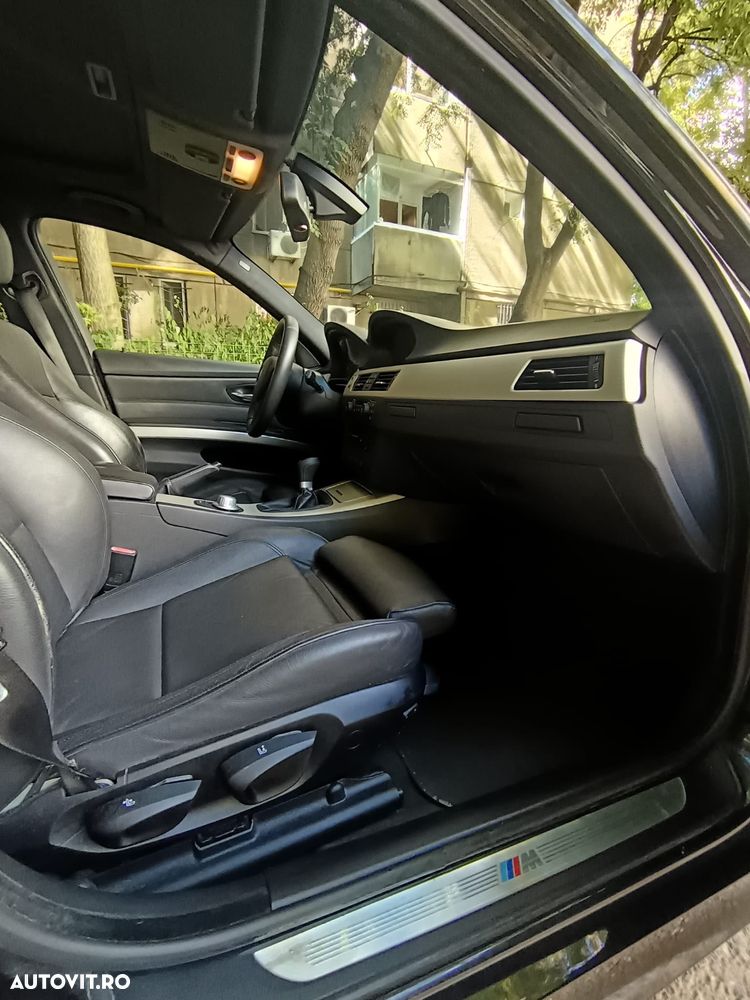 BMW Seria 3 320d - 11