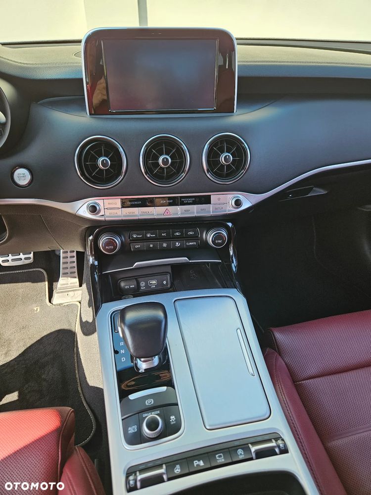 Kia Stinger 2.0 T-GDI GT Line - 9