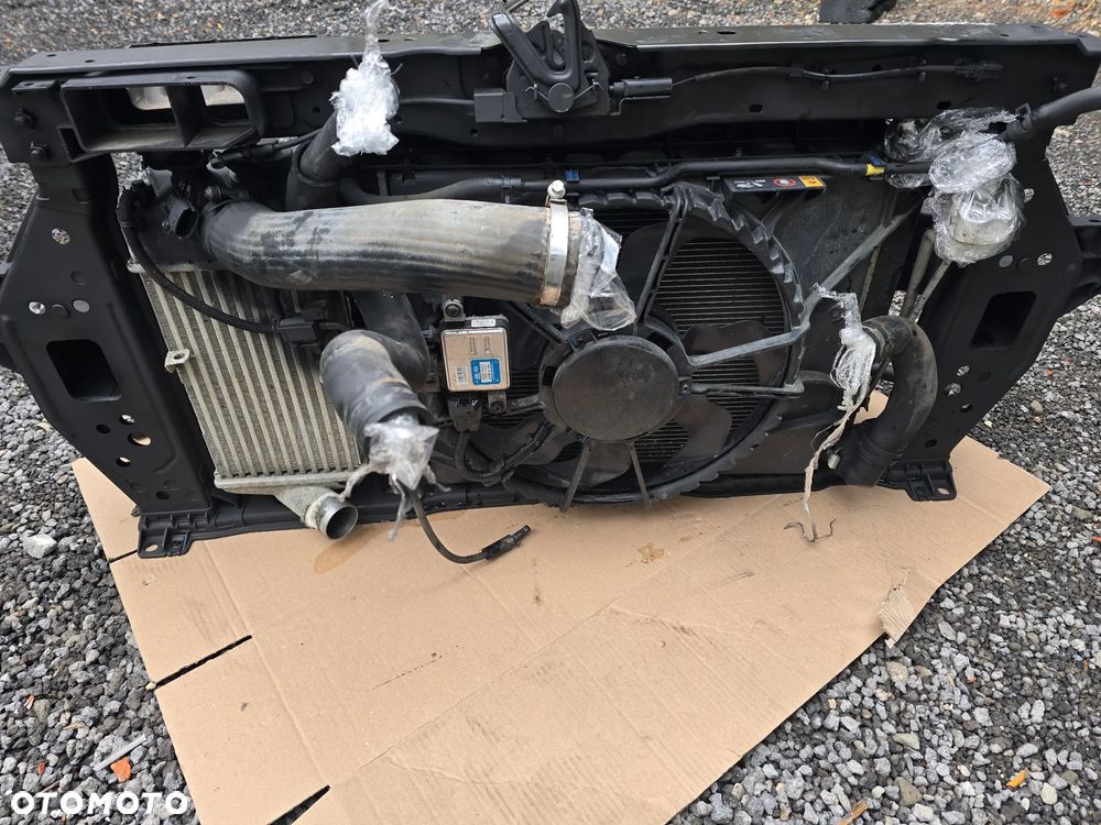 Hyundai I20 II 1.0 GDI pas przedni wzmocnienie chłodnica wody ,klimatyzacji  ,Kompletne.  KPL - 5
