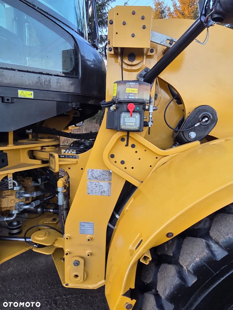 Caterpillar 926M - 6