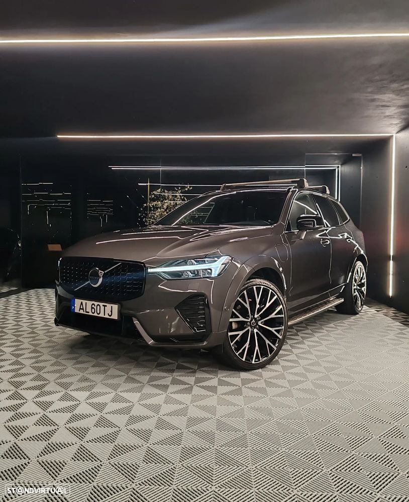 Volvo XC 60 T6 AWD Recharge Geartronic RDesign Expression - 2