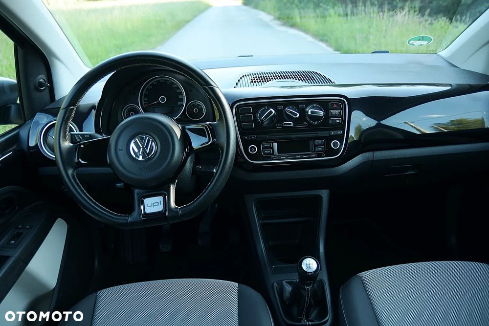 Volkswagen up! - 27