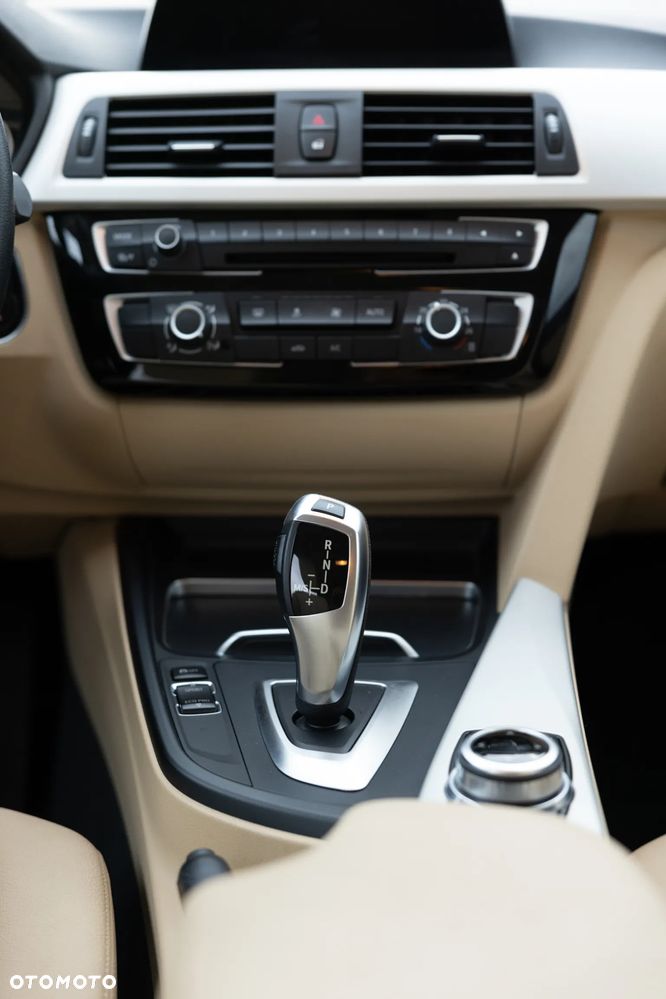 BMW Seria 3 320d Advantage - 28