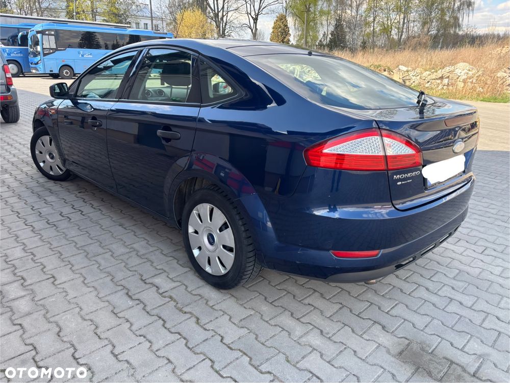 Ford Mondeo 2.0 TDCi Ambiente - 19