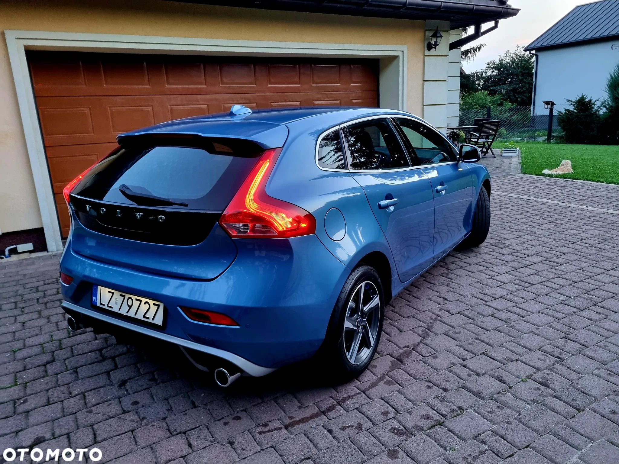 Volvo V40 D2 Drive-E R-Design Kinetic - 12