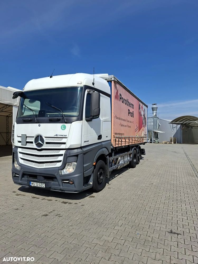 Mercedes-Benz Actros - 1