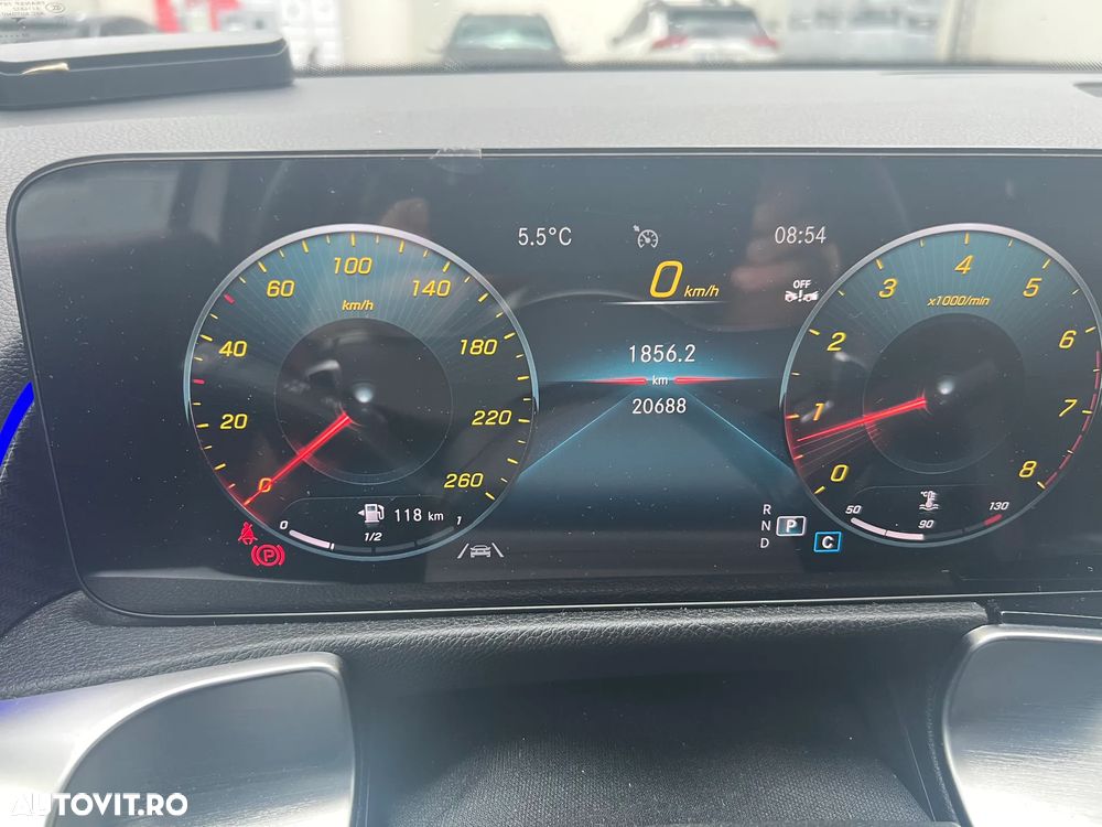 Mercedes-Benz GLB 250 4MATIC Aut. - 11