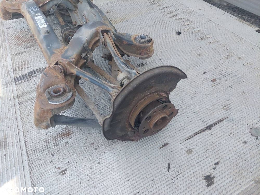 KOMPLETNE ZAWIESZENIE BELKA SANKI TYŁ MERCEDES-BENZ W203 - 2