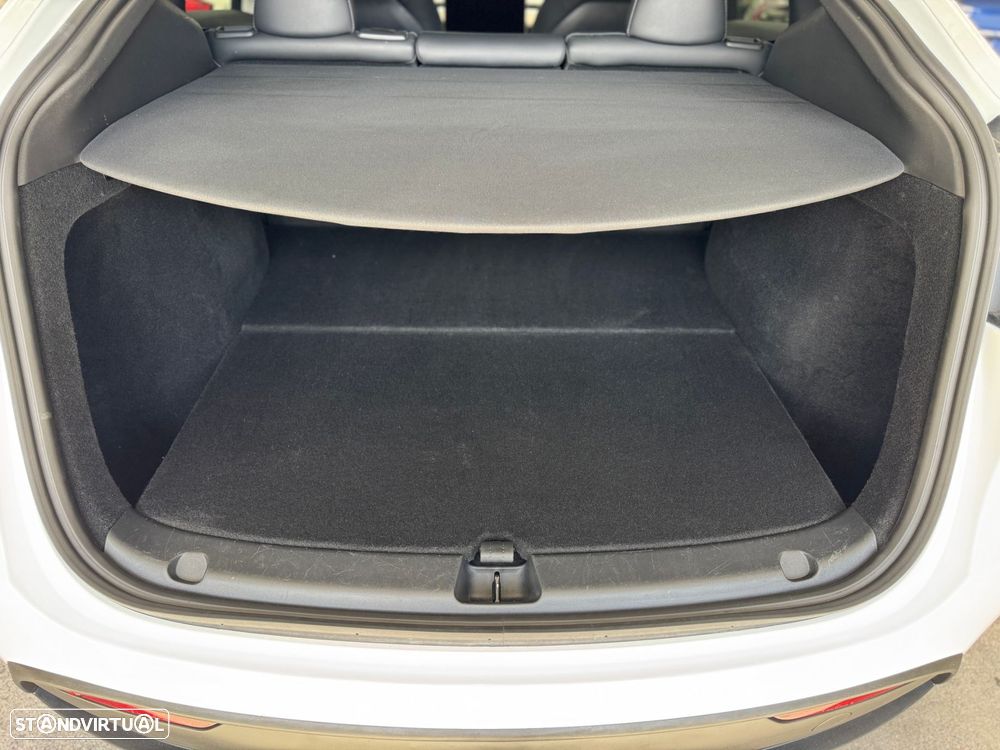Tesla Model Y Long Range Tração Traseira - 46