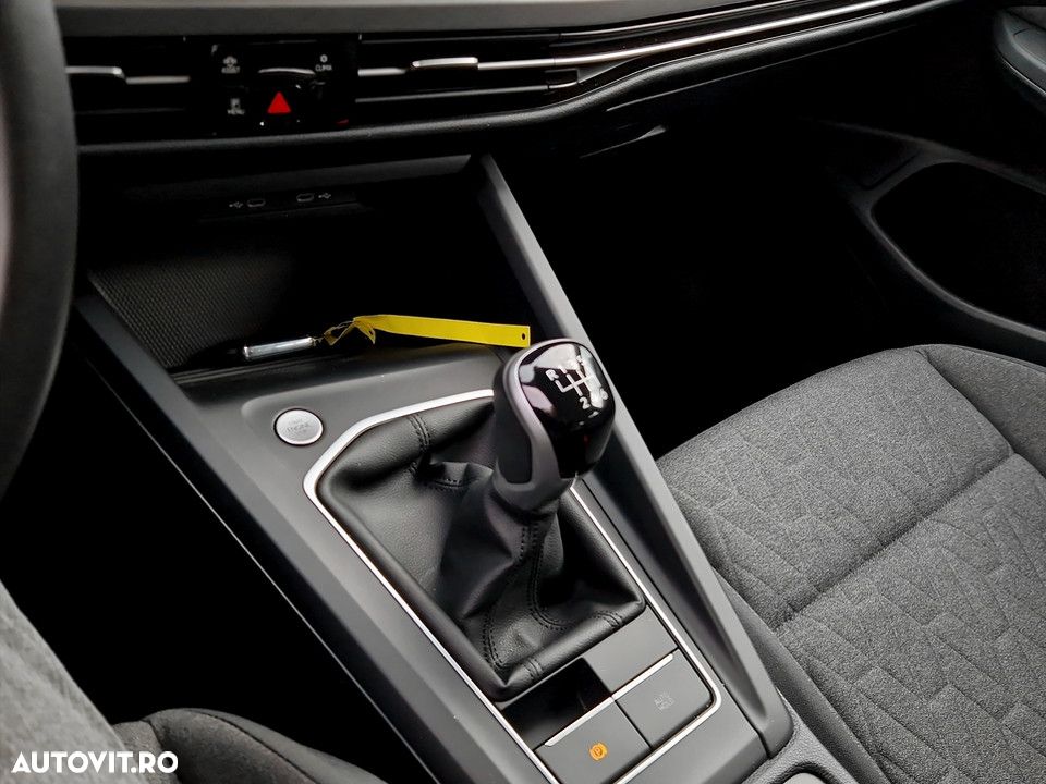 Volkswagen Golf 1.5 TSI Life - 16