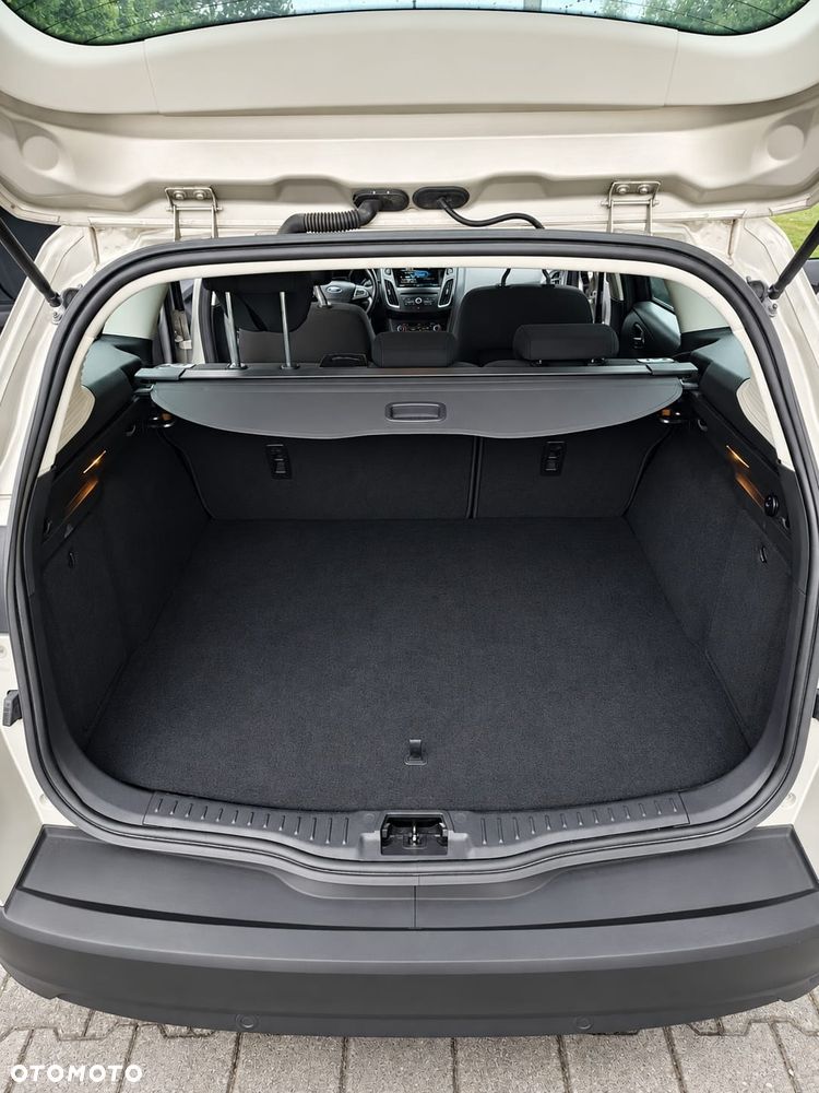 Ford Focus - 8