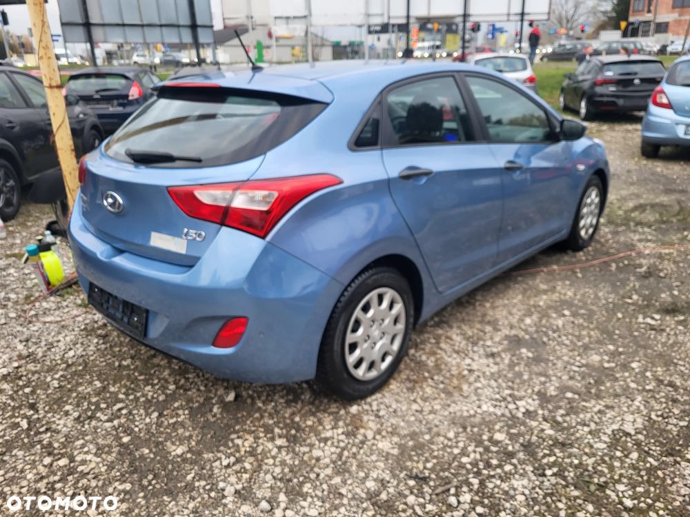 Hyundai i30 1.4 Classic - 8