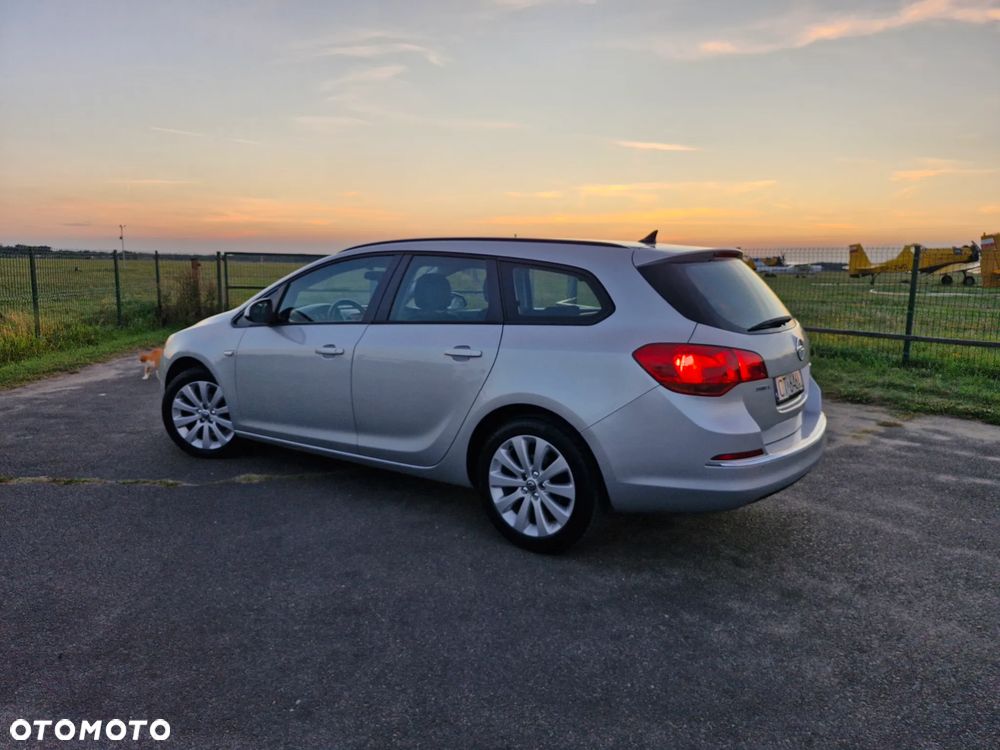 Opel Astra 1.4 T Sport EU6 - 1