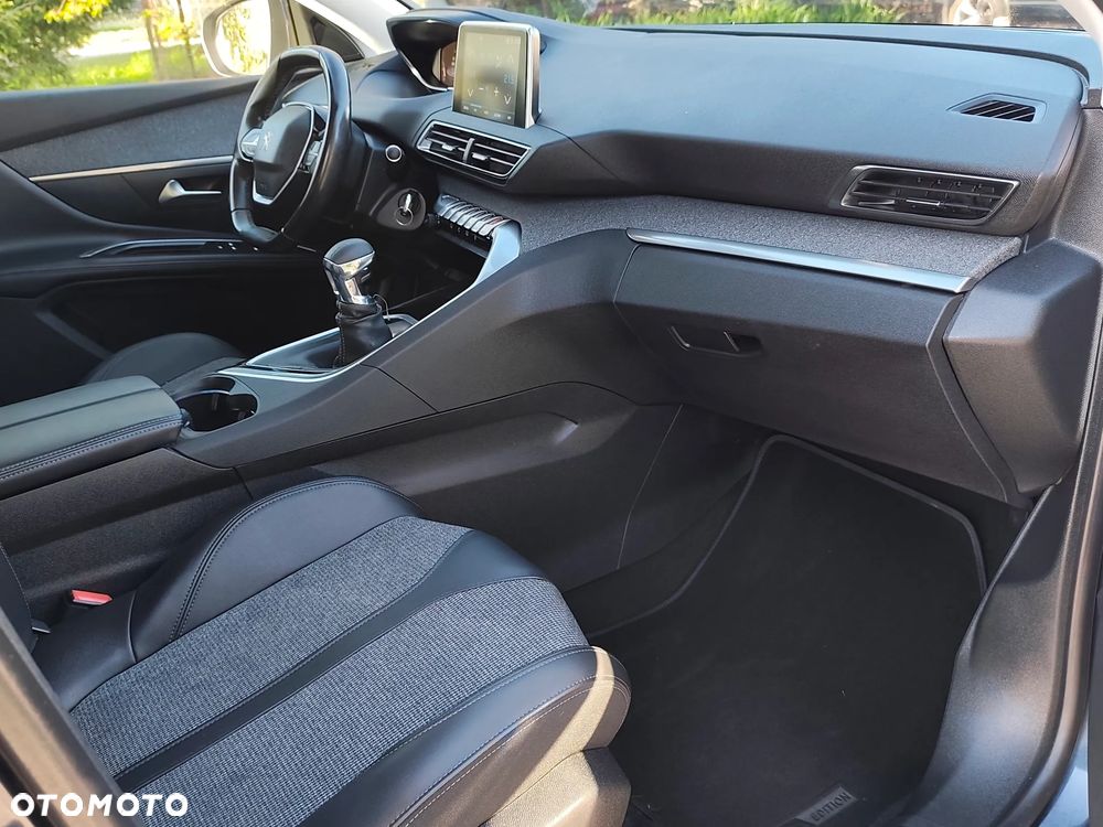 Peugeot 5008 PureTech 130 Active - 17