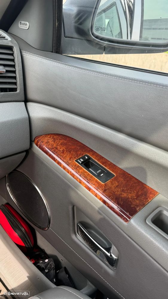 Jeep Grand Cherokee 3.0 CRD V6 Overland - 25