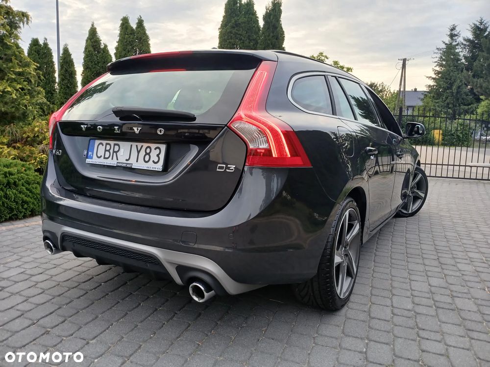 Volvo V60 D3 R-Design Momentum - 18