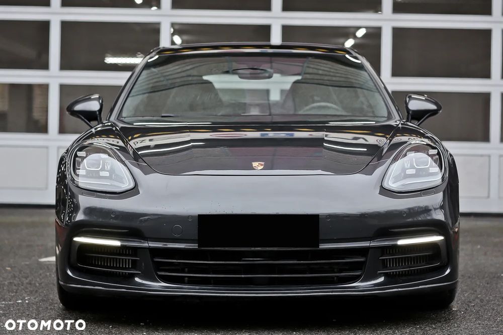 Porsche Panamera 4S - 6