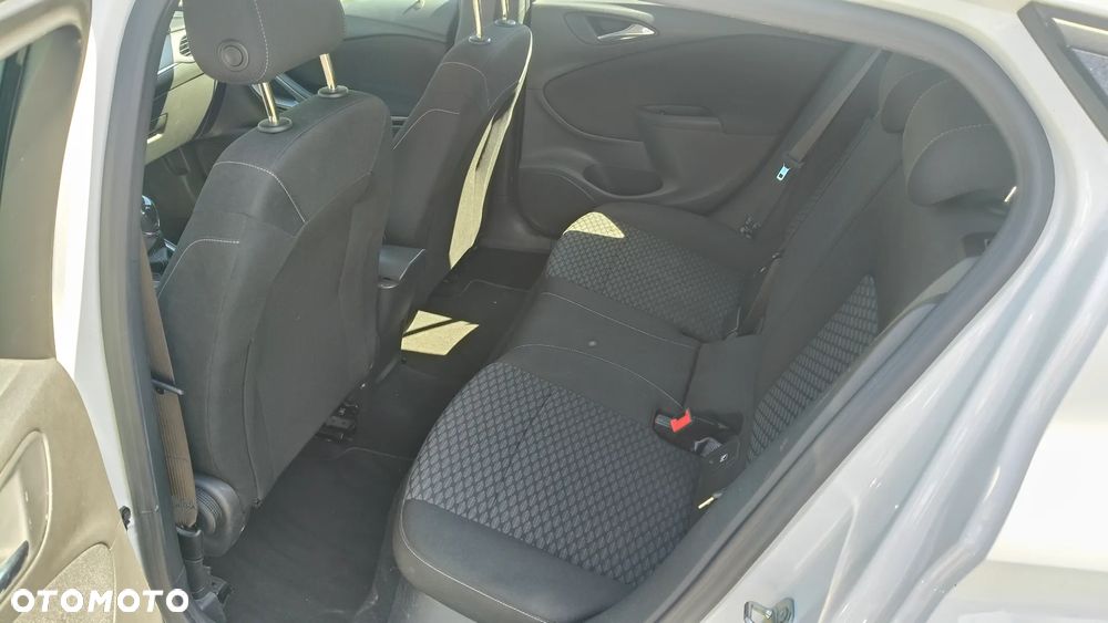 Opel Astra 1.4 T Dynamic - 11