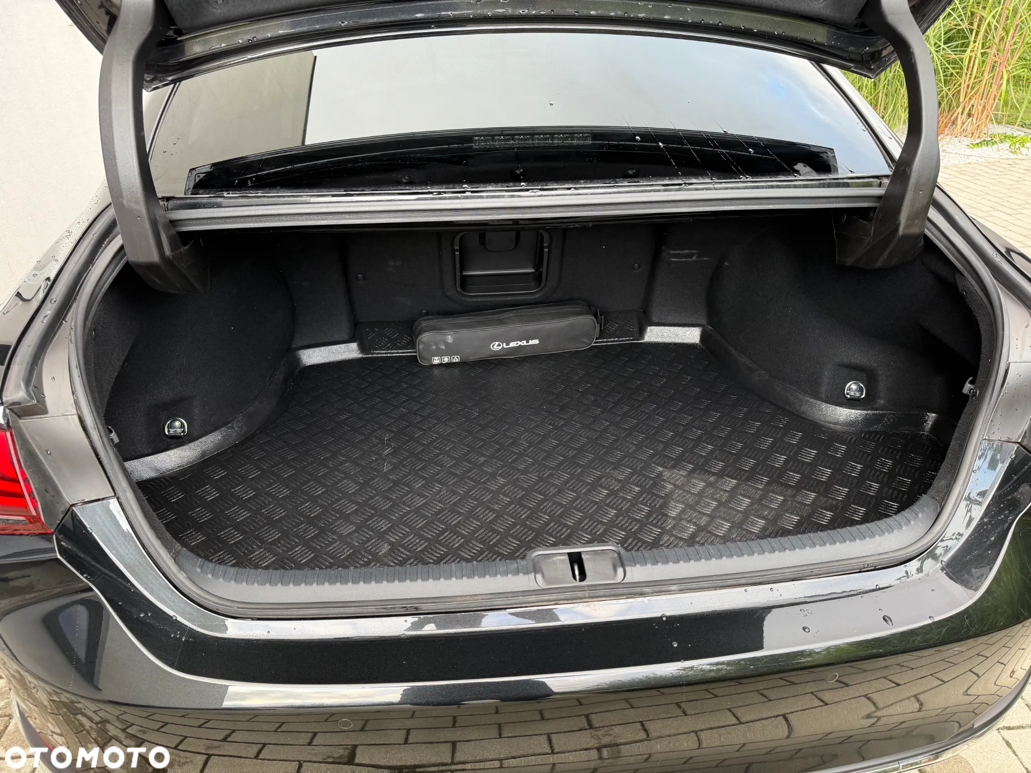 Lexus ES 300h Prestige - 22