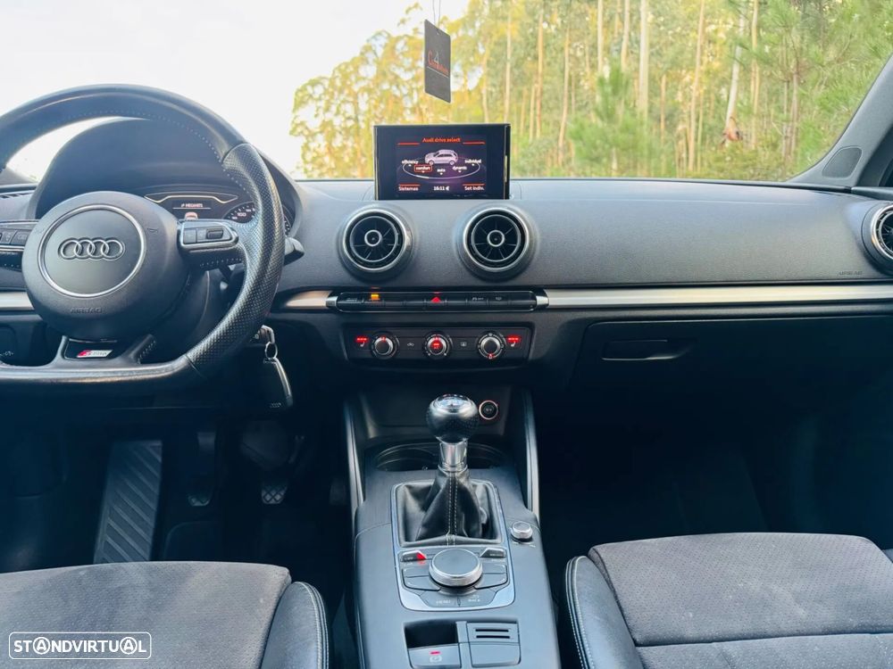 Audi A3 Sportback 2.0 TDI S-line - 38