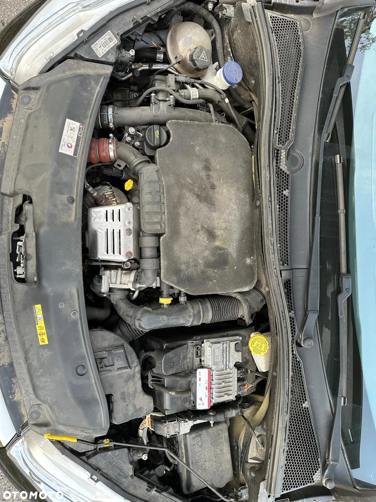 Peugeot 208 - 16