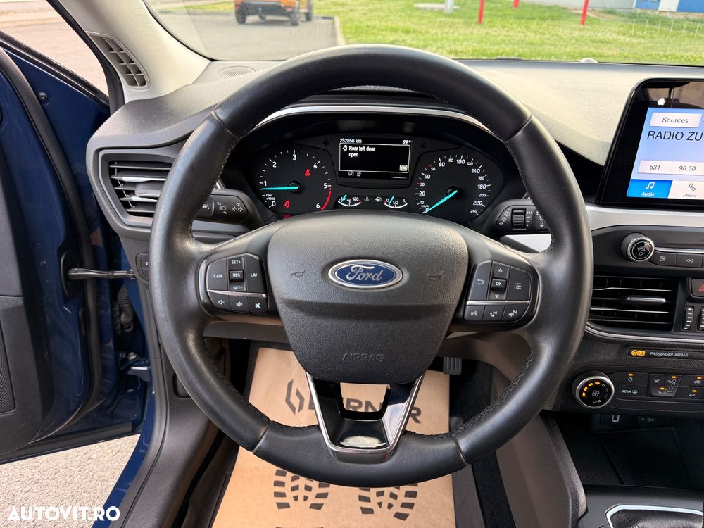 Ford Focus - 14