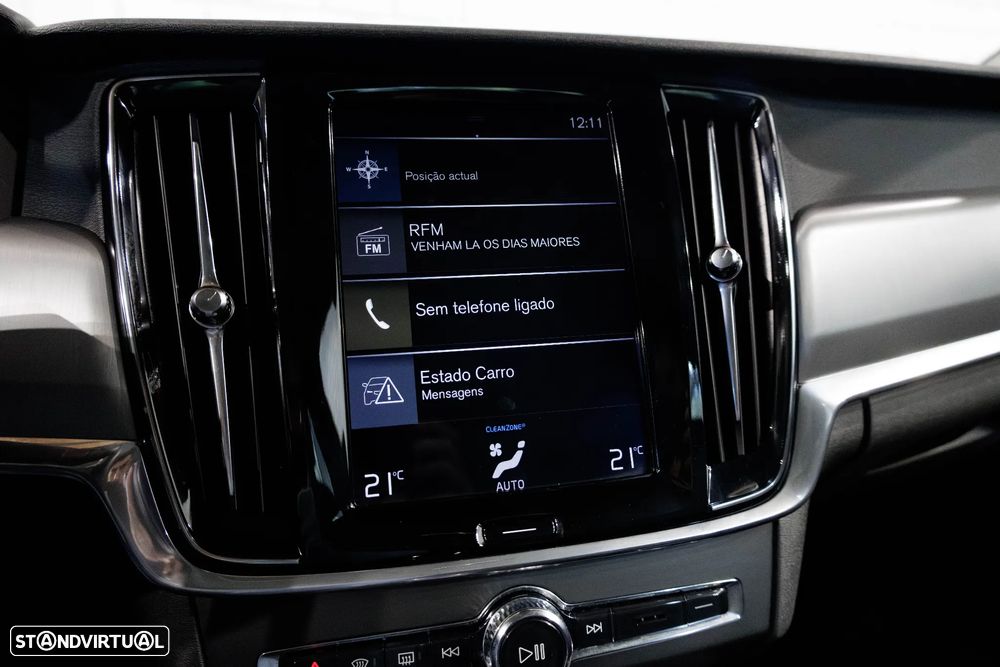 Volvo S90 2.0 T8 Momentum Plus AWD Geartronic - 23