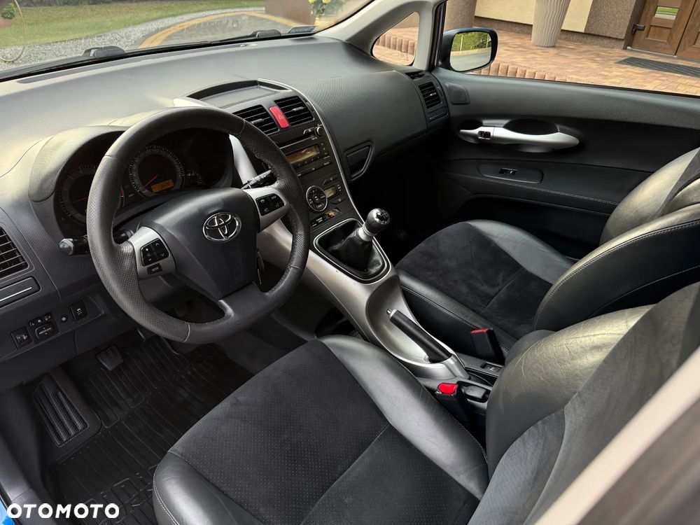 Toyota Auris 1.6 Dynamic - 20
