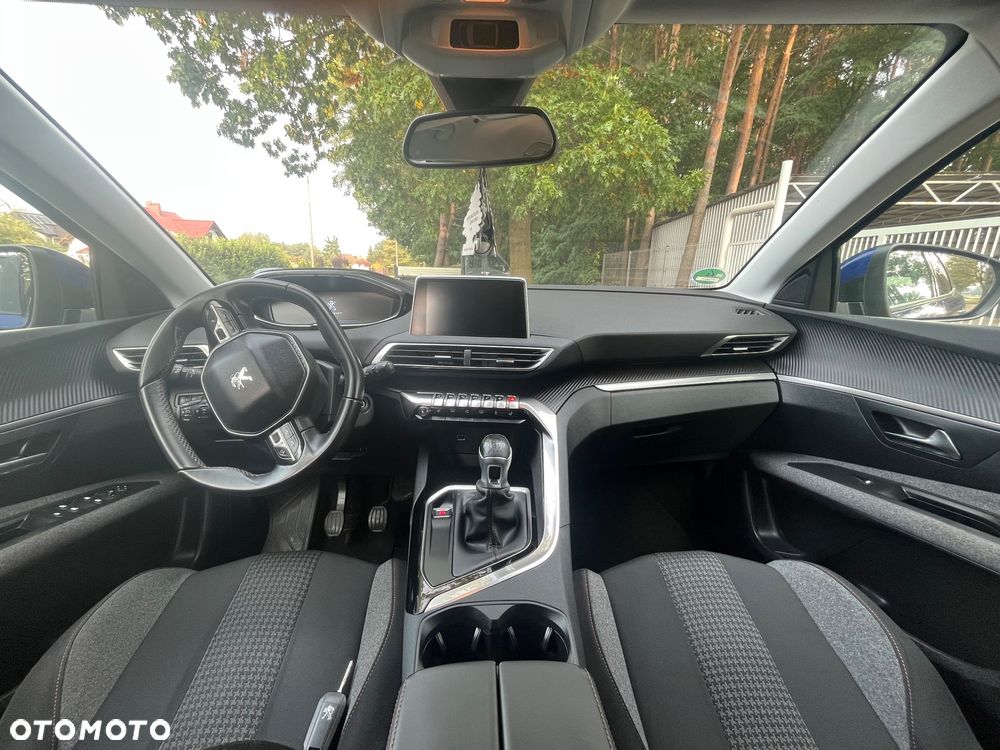 Peugeot 3008 - 17