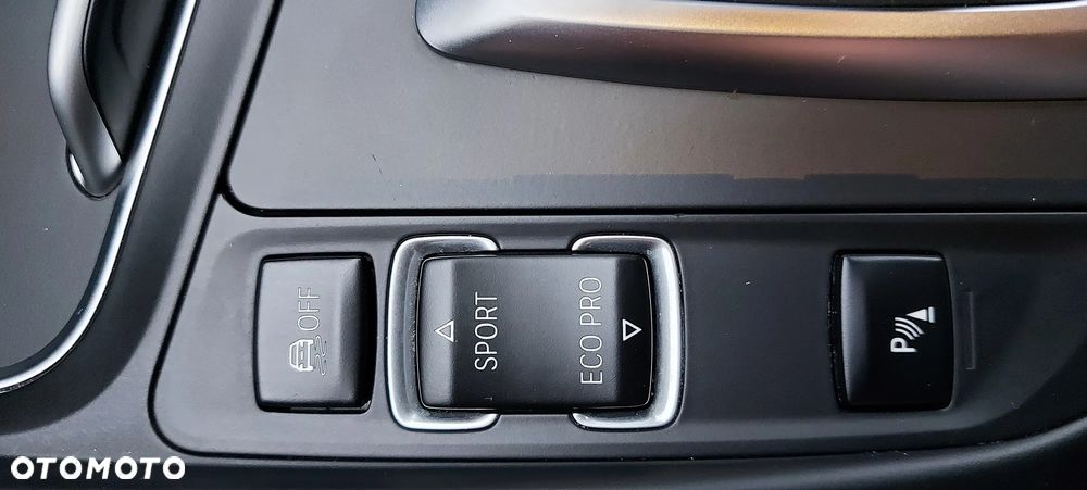 BMW Seria 3 320i GPF Sport Line Shadow - 35