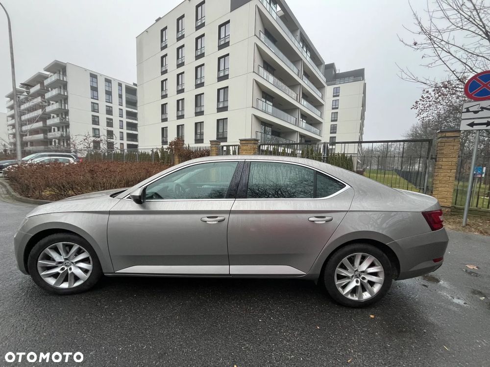 Skoda Superb ver-1-8-tsi-ambition-dsg - 5
