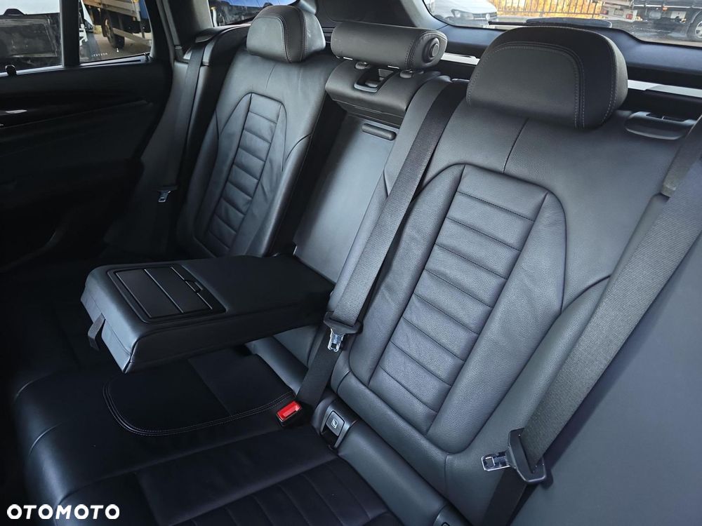 BMW X3 sDrive18d - 11