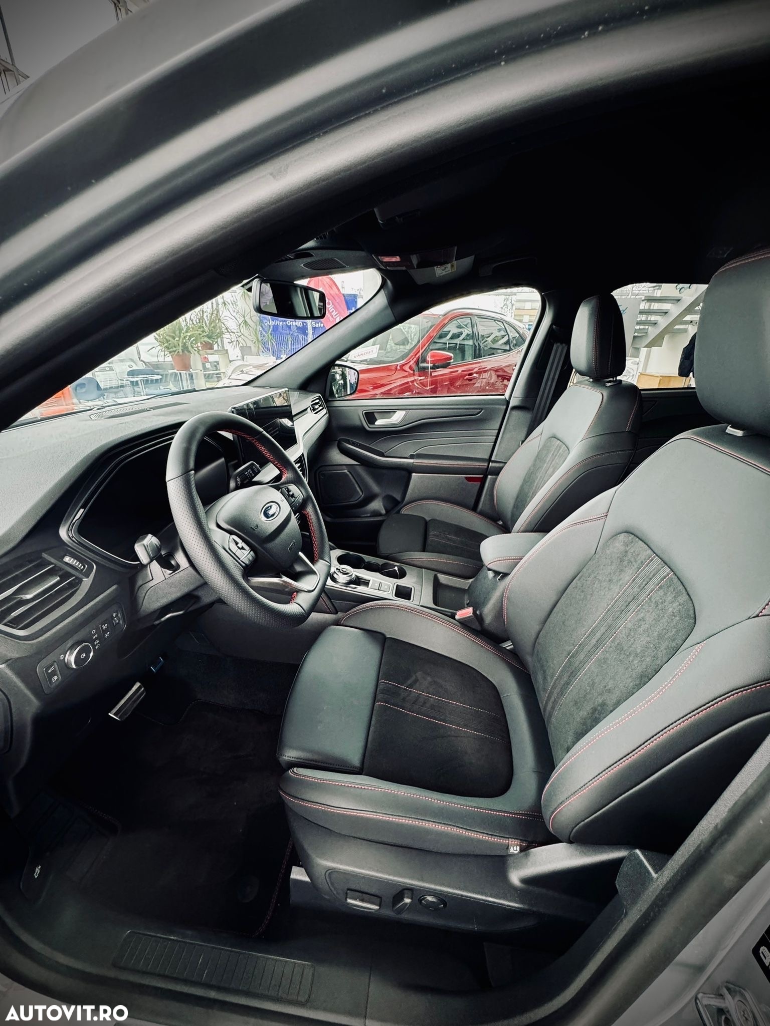 Ford Kuga 2.5 Duratec FWD PHEV ST-Line X - 11