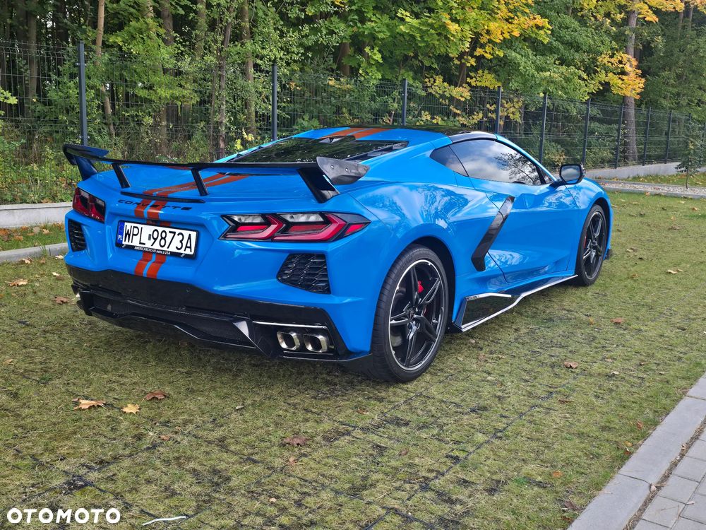 Chevrolet Corvette - 10