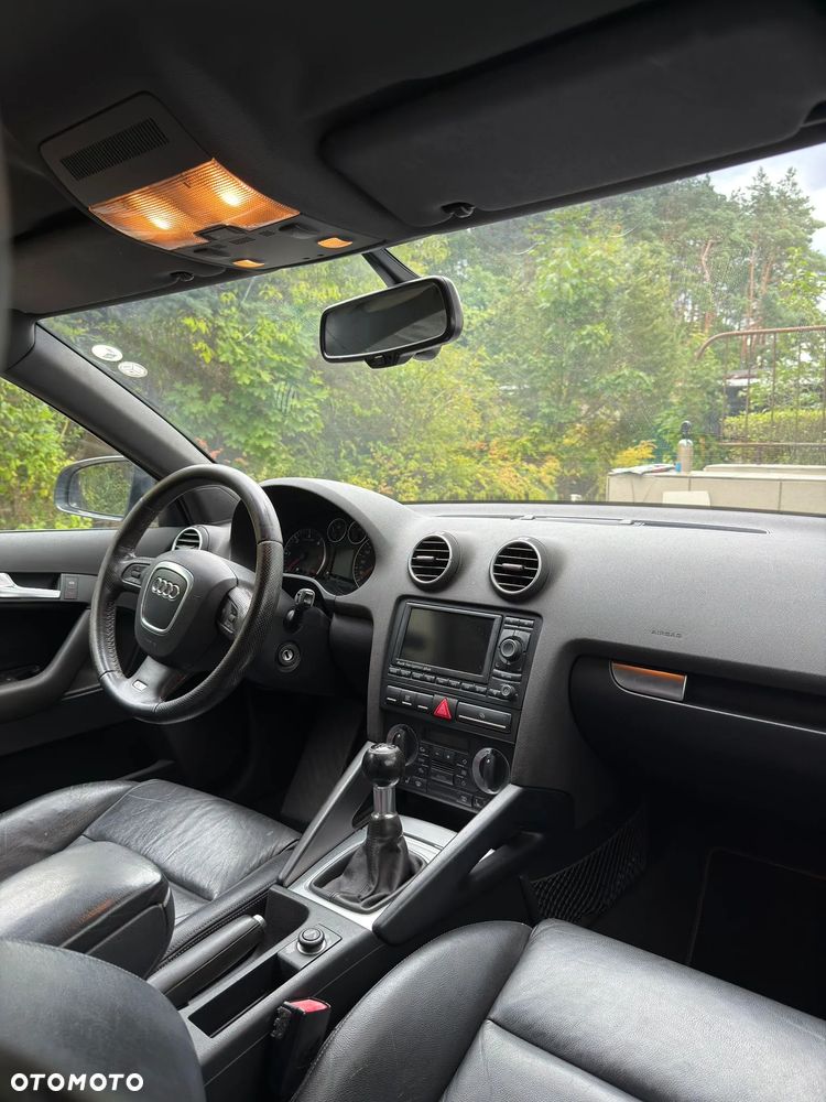 Audi A3 Sportback 2.0 TDI DPF Ambiente - 28