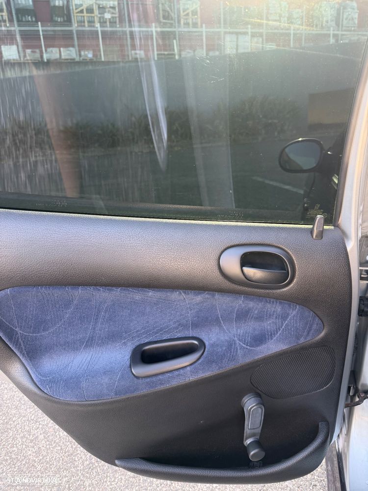 Peugeot 206 1.4 HDi ACP - 13