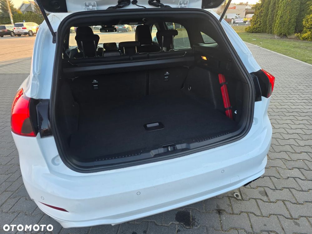 Ford Focus SW 2.0 EcoBlue ST - 25
