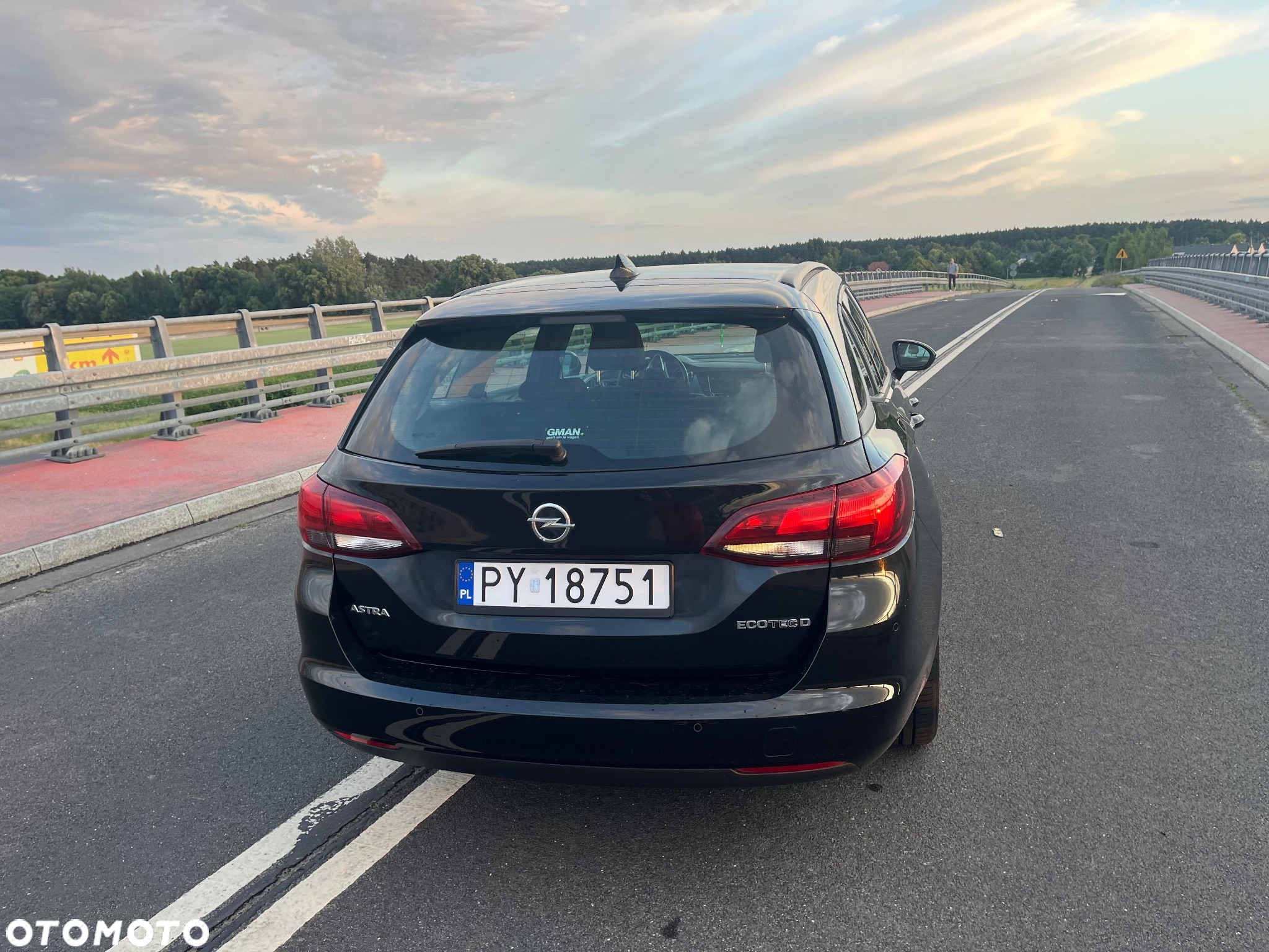 Opel Astra 1.6 D (CDTI) Start/Stop Sports Tourer Edition - 3