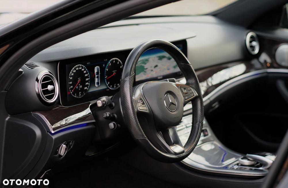 Mercedes-Benz Klasa E 300 9G-TRONIC - 20