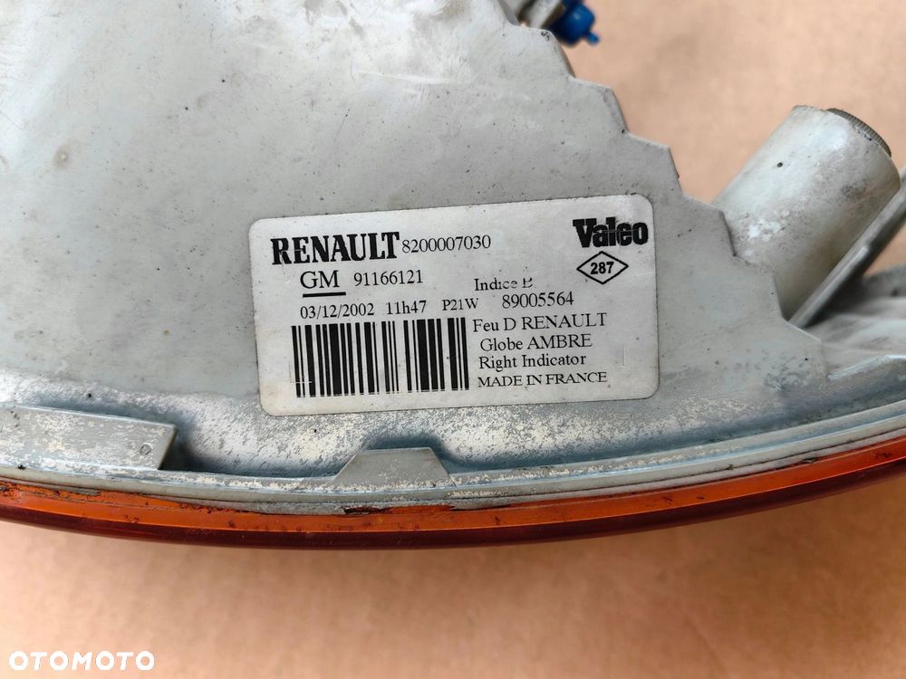Kierunkowskaz Prawy przód RENAULT TRAFIC 8200007030 VALEO - 4