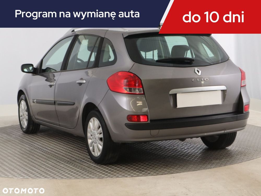 Renault Clio - 6