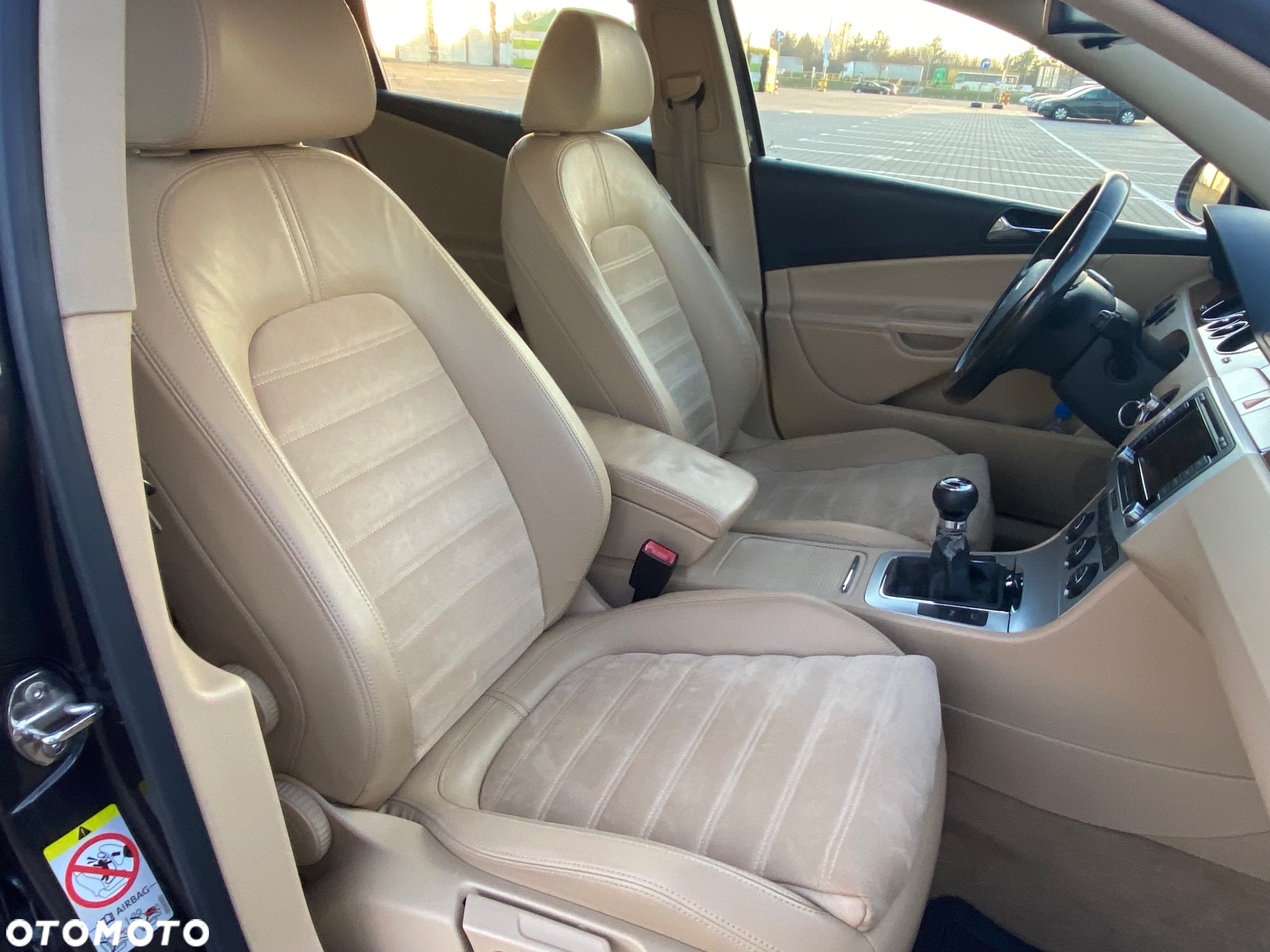 Volkswagen Passat Variant 2.0 Blue TDI DPF Sportline - 18