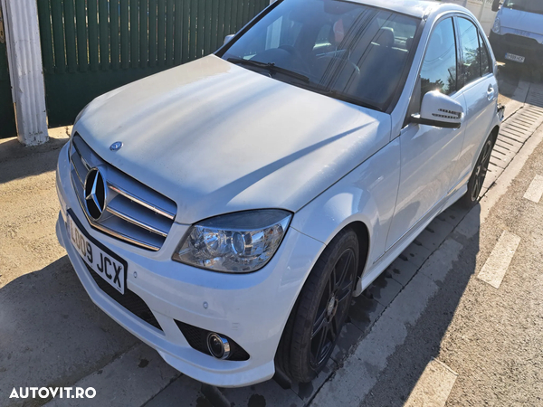 Dezmembram Mercedes C200 w204 2009 automat