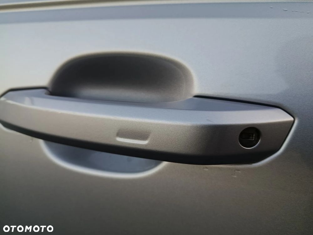 Audi A4 Avant 2.0 TFSI ultra S tronic sport - 30