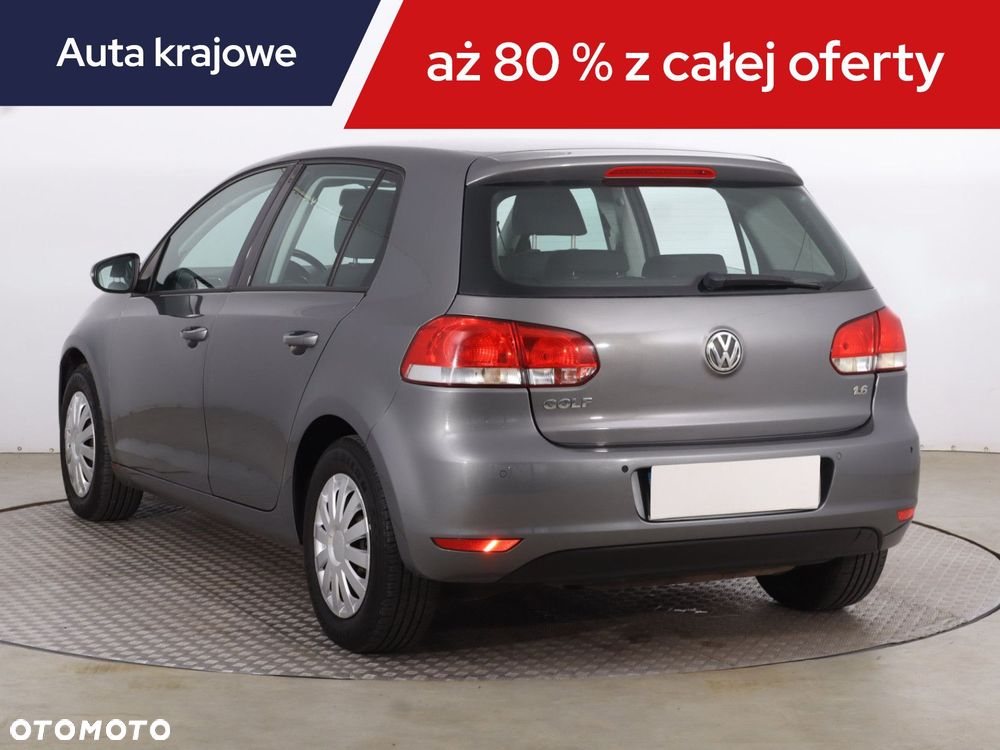 Volkswagen Golf - 6