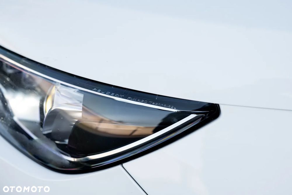 Peugeot 308 PureTech 130 GPF EAT8 Stop & Start Allure - 11