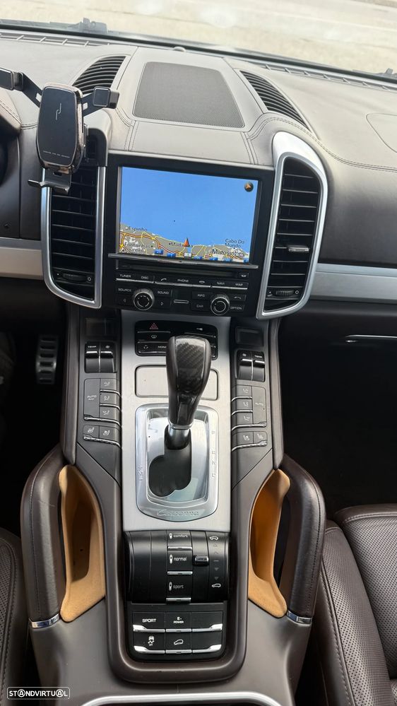 Porsche Cayenne S - 14